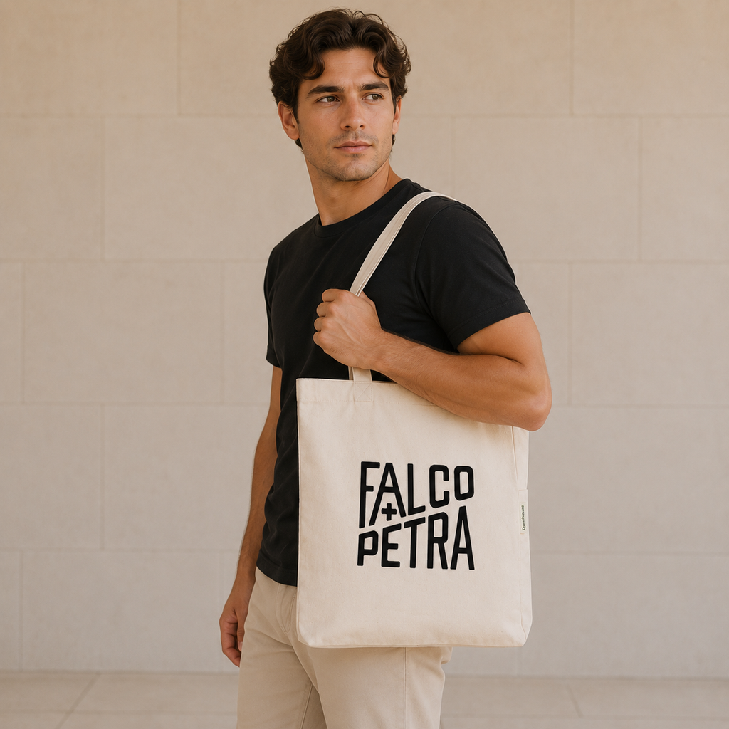 Falco + Petra model — bag man